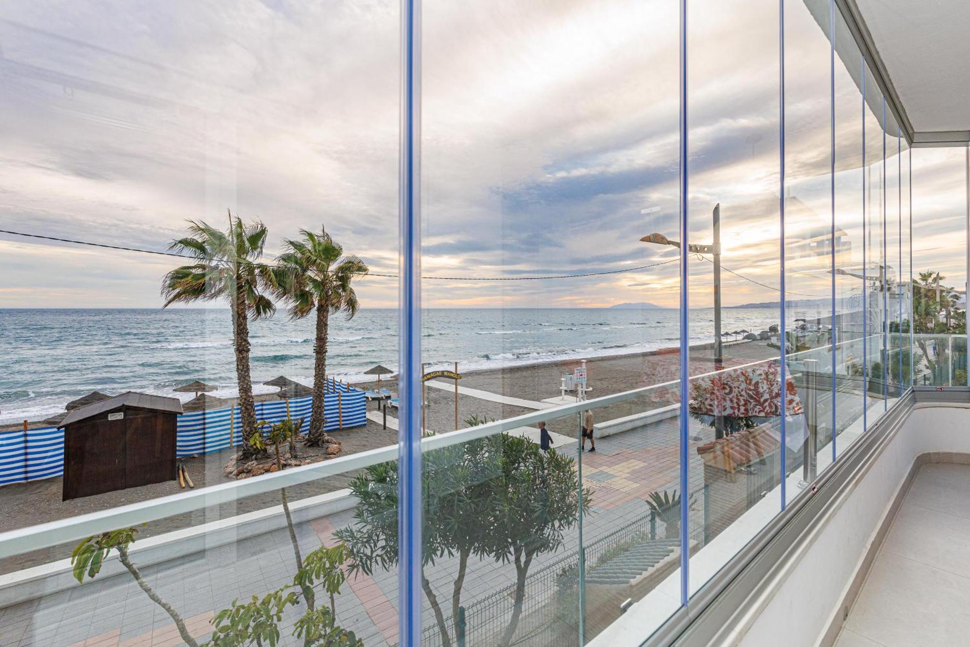 Laguna Beach Wohnung Mit Freiem Meerblick Torrox Exteriér fotografie